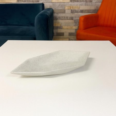 جاط تقديم حجر